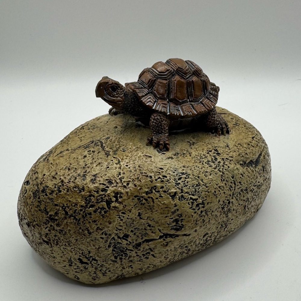 Fake Rock Hidden Key Box